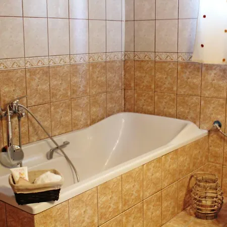 Antonia * Giannádes